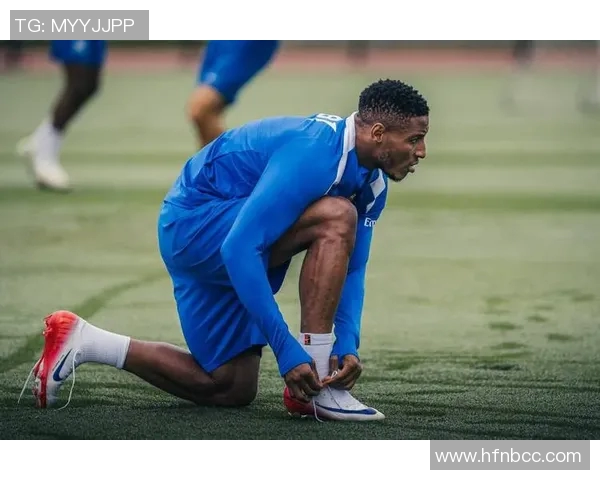 足球明星高光时刻精彩瞬间集锦图片展示与回顾